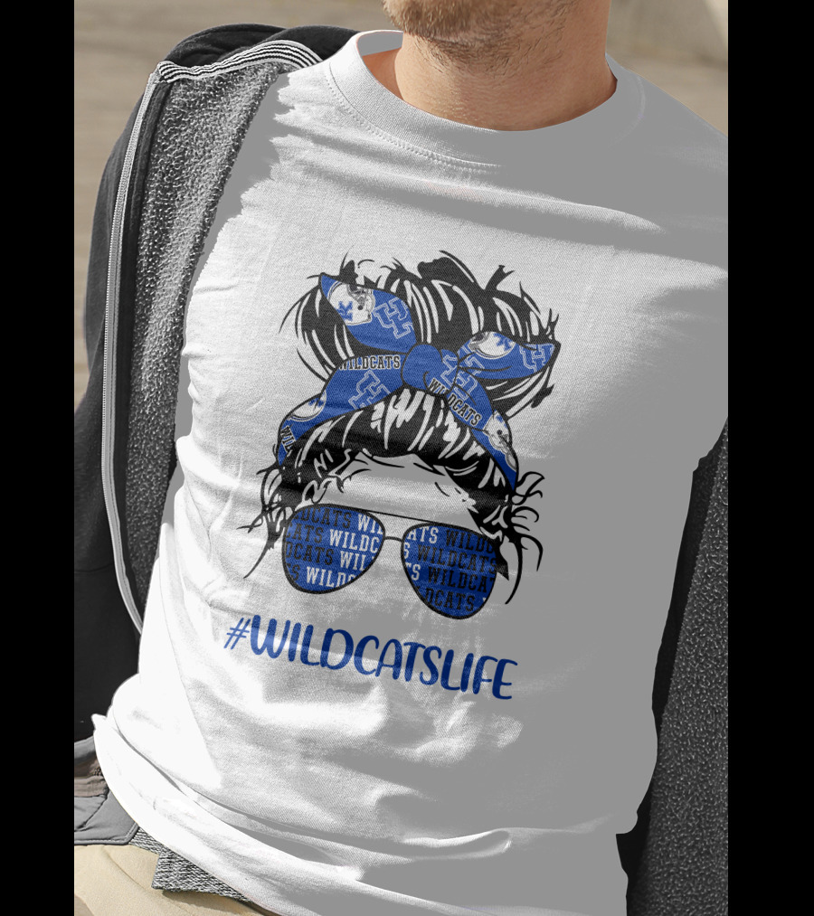 WILDCATSLIFE Kentucky Wildcats Messy Bun Headband Glasses Girl T-Shirt