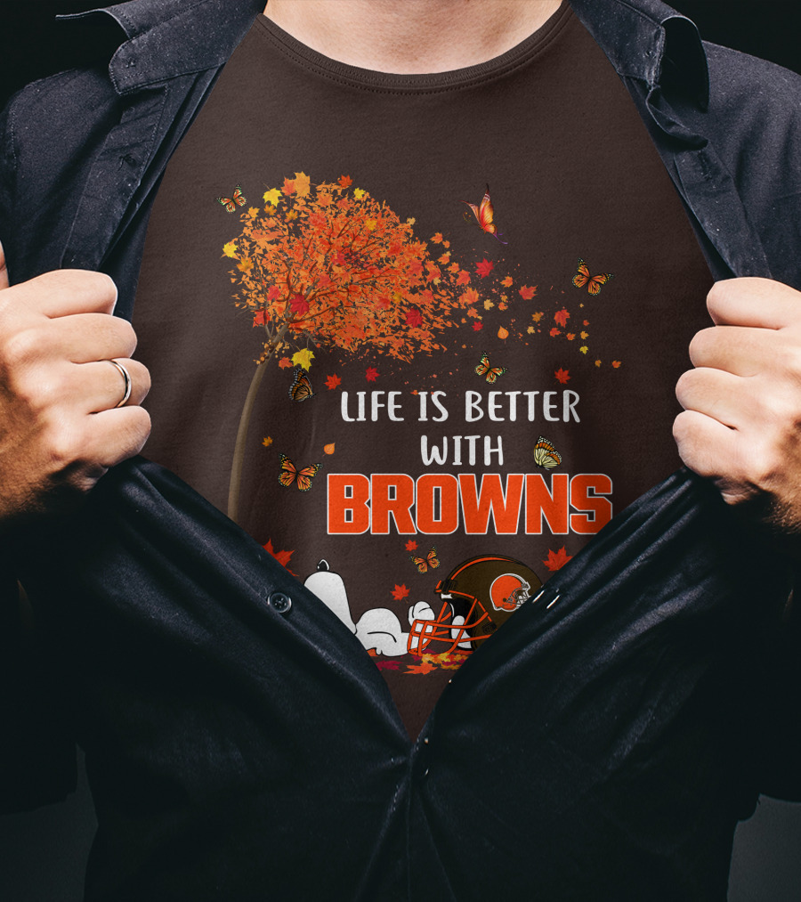 Life Is Better With My Cleveland Browns Football Autumn Scene And Peanuts Character T-Shirt