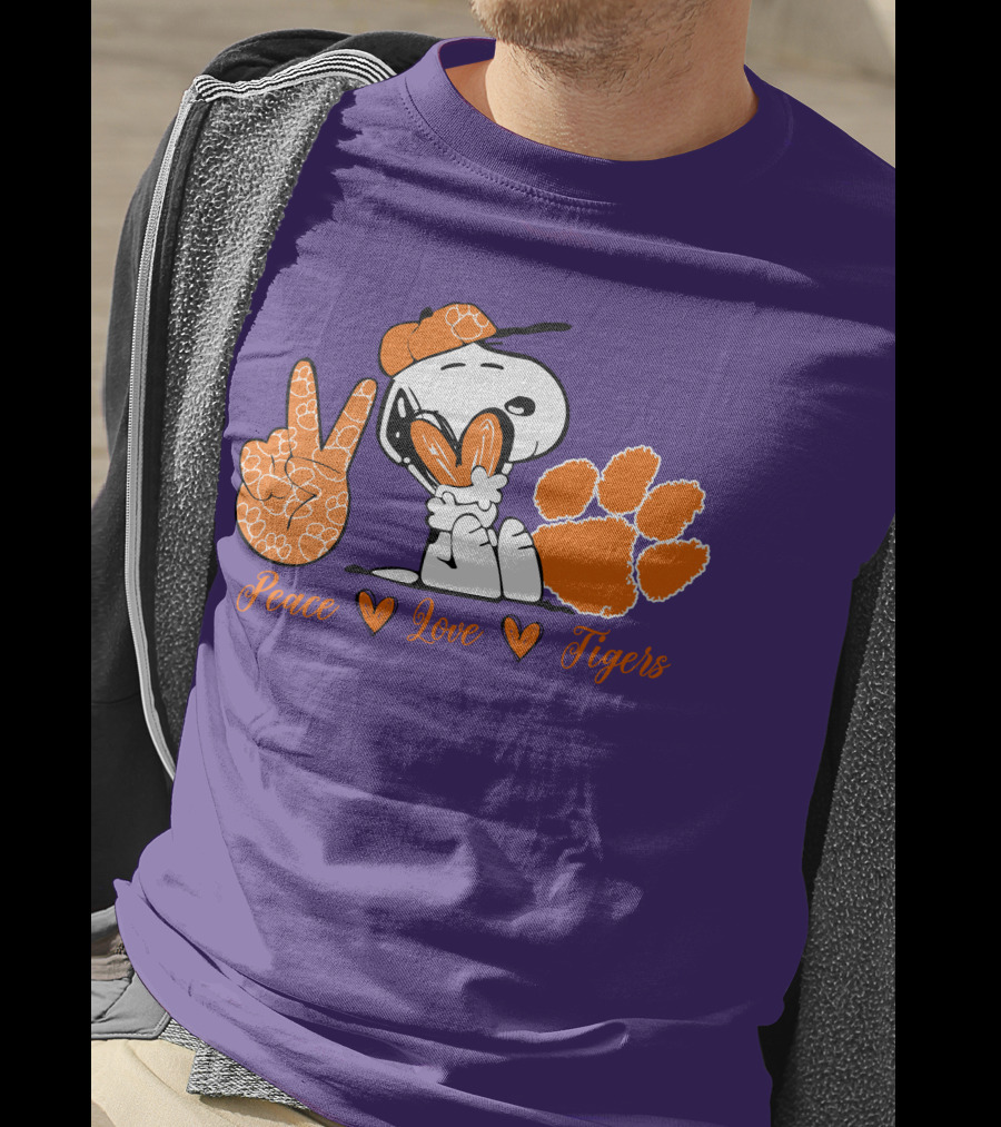 Peace Love Clemson Tigers Snoopy With Paw Print And Heart Icons T-Shirt
