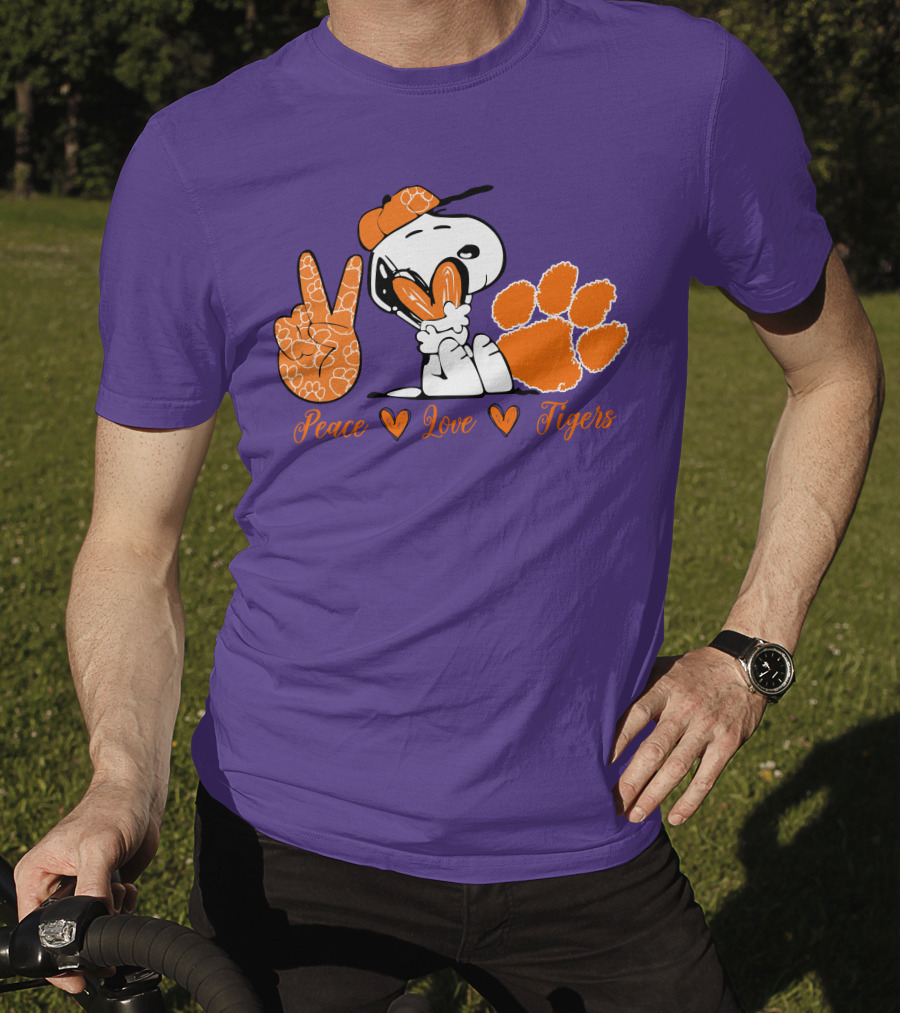 Peace Love Clemson Tigers Snoopy With Paw Print And Heart Icons T-Shirt