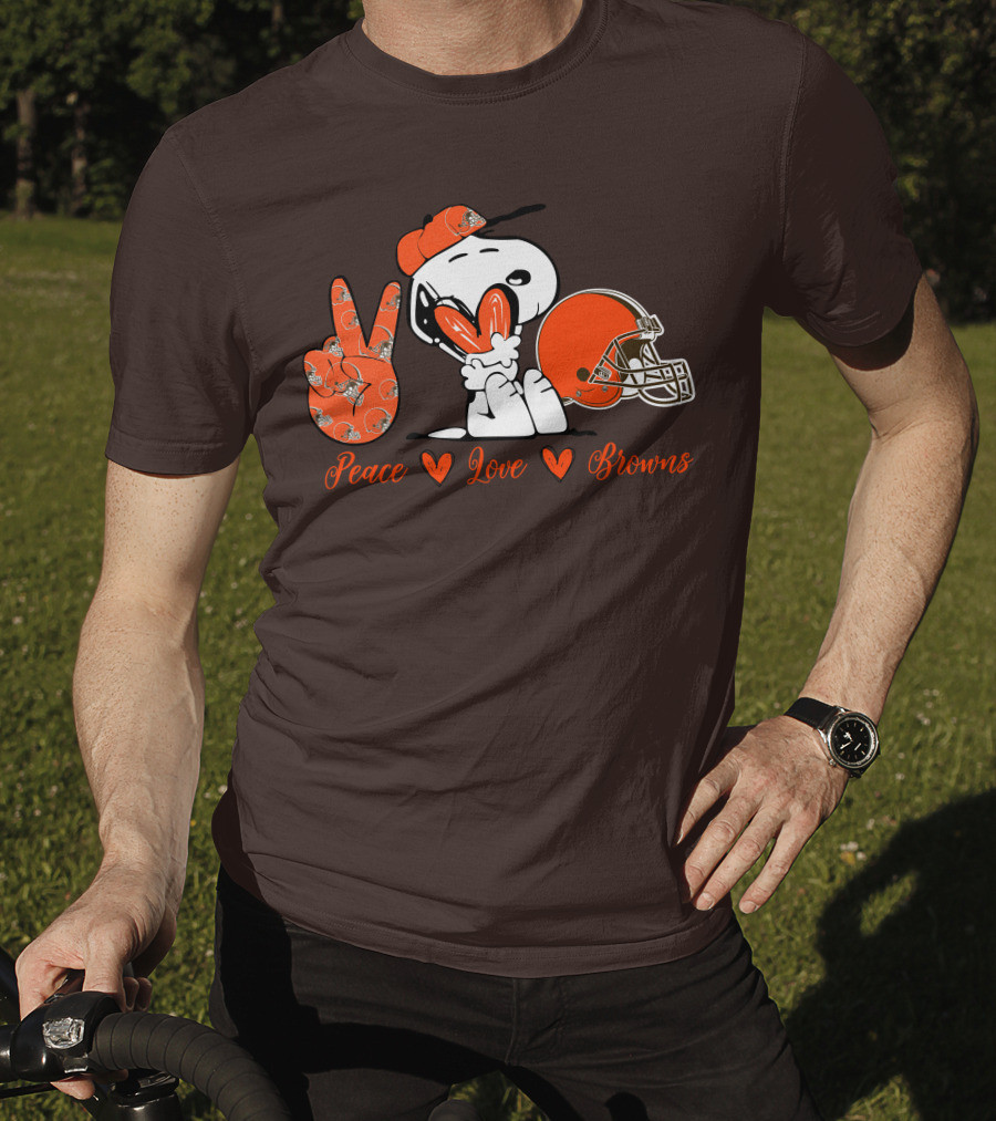 Peace Love Browns Snoopy Cleveland Browns Helmet T-Shirt