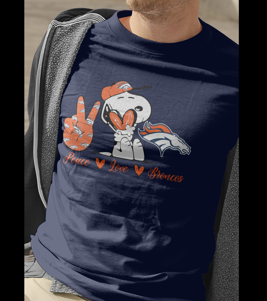 Peace Love Denver Broncos Snoopy Embrace T-Shirt
