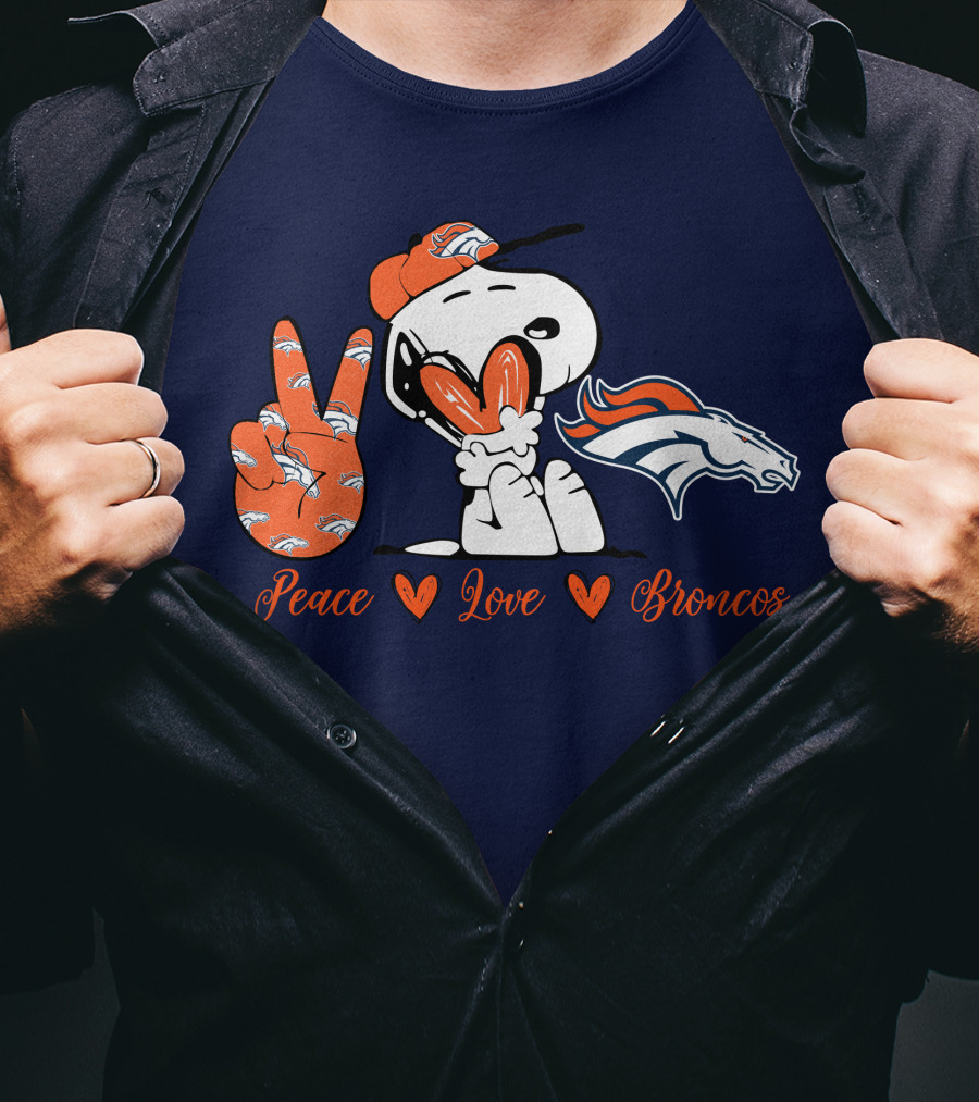 Peace Love Denver Broncos Snoopy Embrace T-Shirt