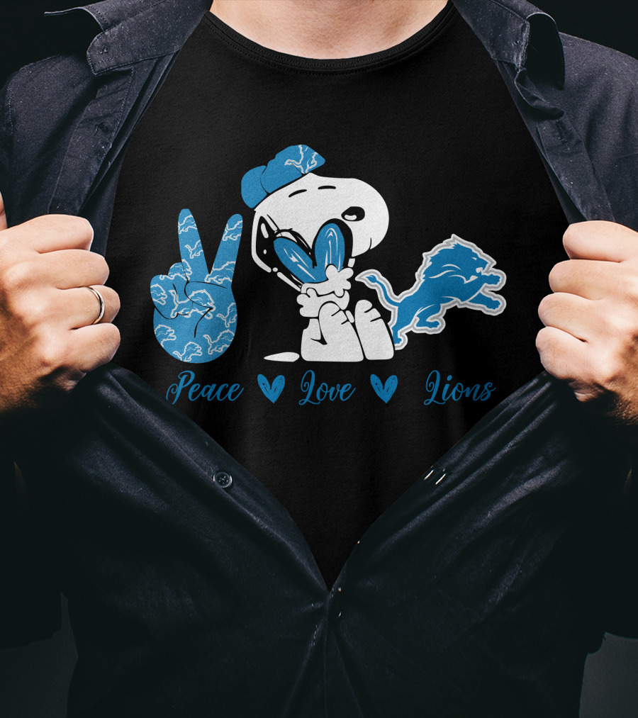 Snoopy Peace Love Lions Detroit Football Team T-Shirt