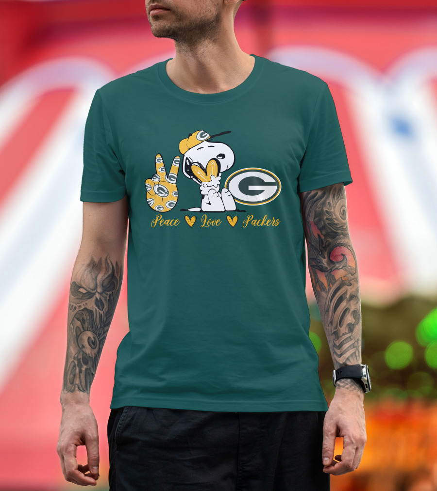 Peace Love Packers Snoopy Green Bay Packers T-Shirt
