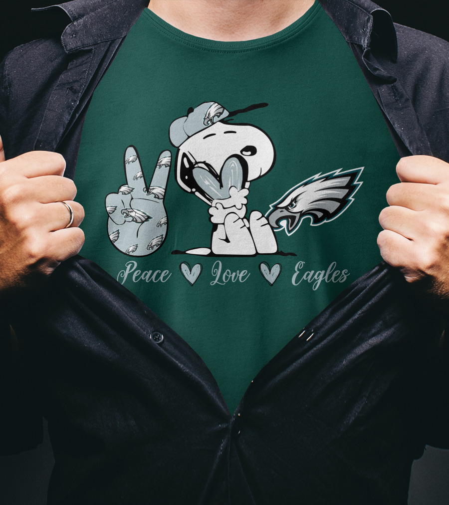 Peace Love Snoopy Philadelphia Eagles T-Shirt