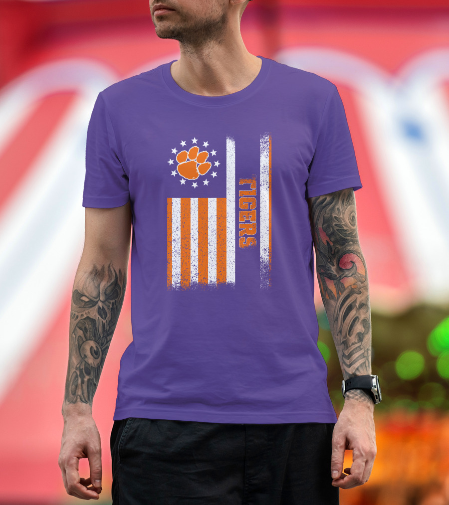 Clemson Tigers American Flag Paw Print T-Shirt