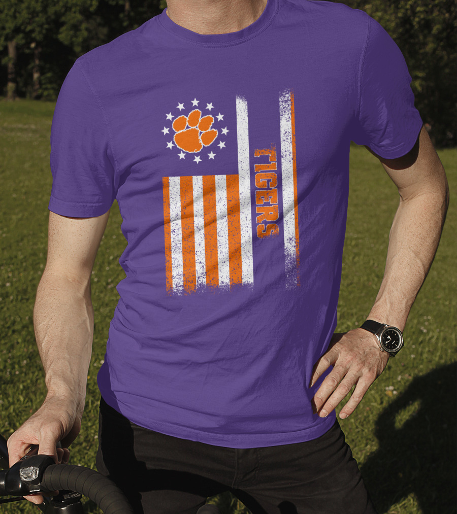 Clemson Tigers American Flag Paw Print T-Shirt
