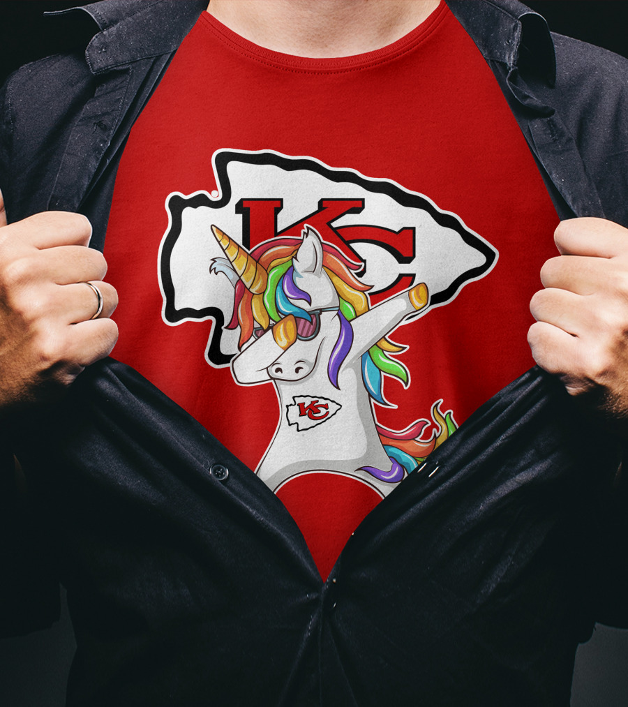 Kansas City Chiefs Unicorn Dabbing KC Logo Rainbow Mane T-Shirt
