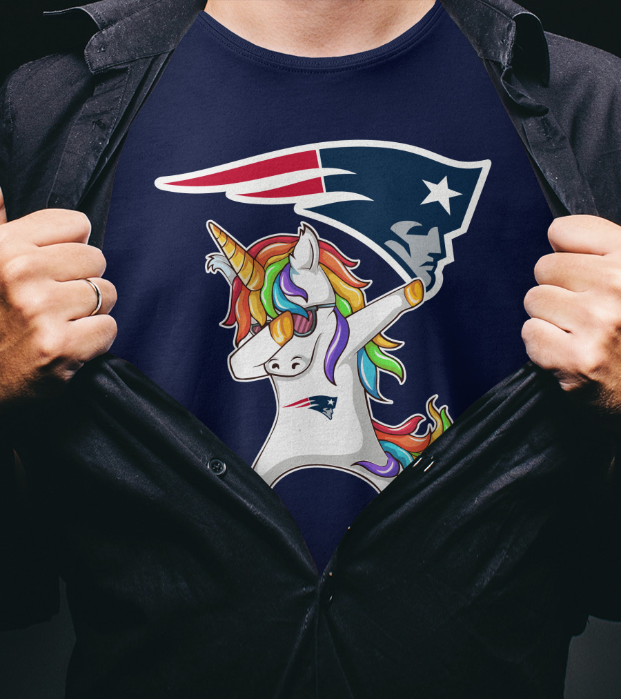 New England Patriots Unicorn Dabbing Rainbow Mane NFL T-Shirt