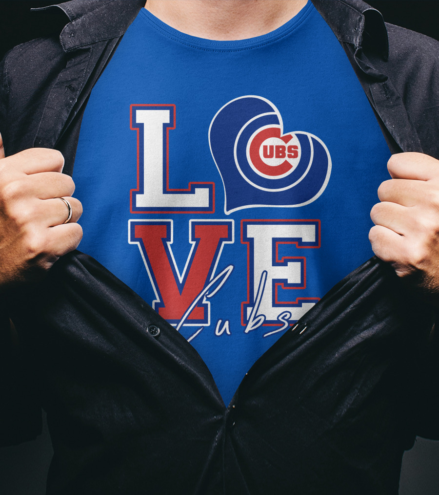 LOVE Cubs Heart Chicago Cubs T-Shirt