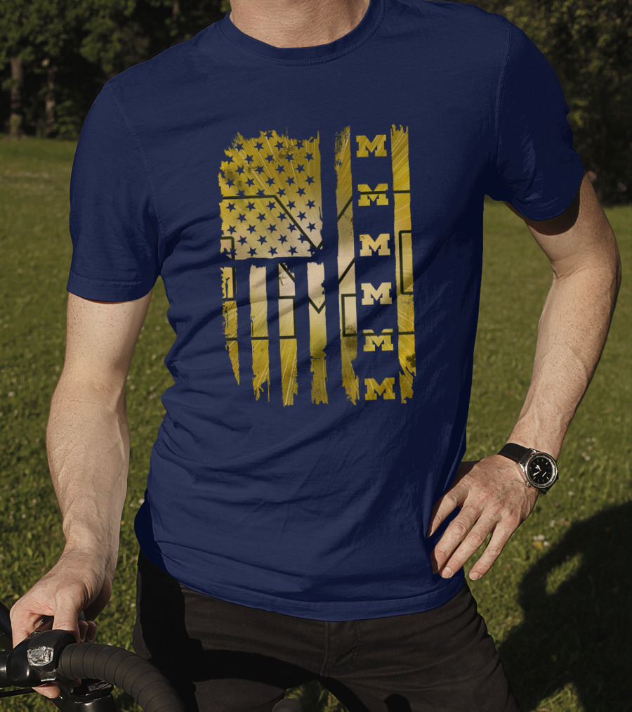 Michigan Wolverines M American Flag T-Shirt