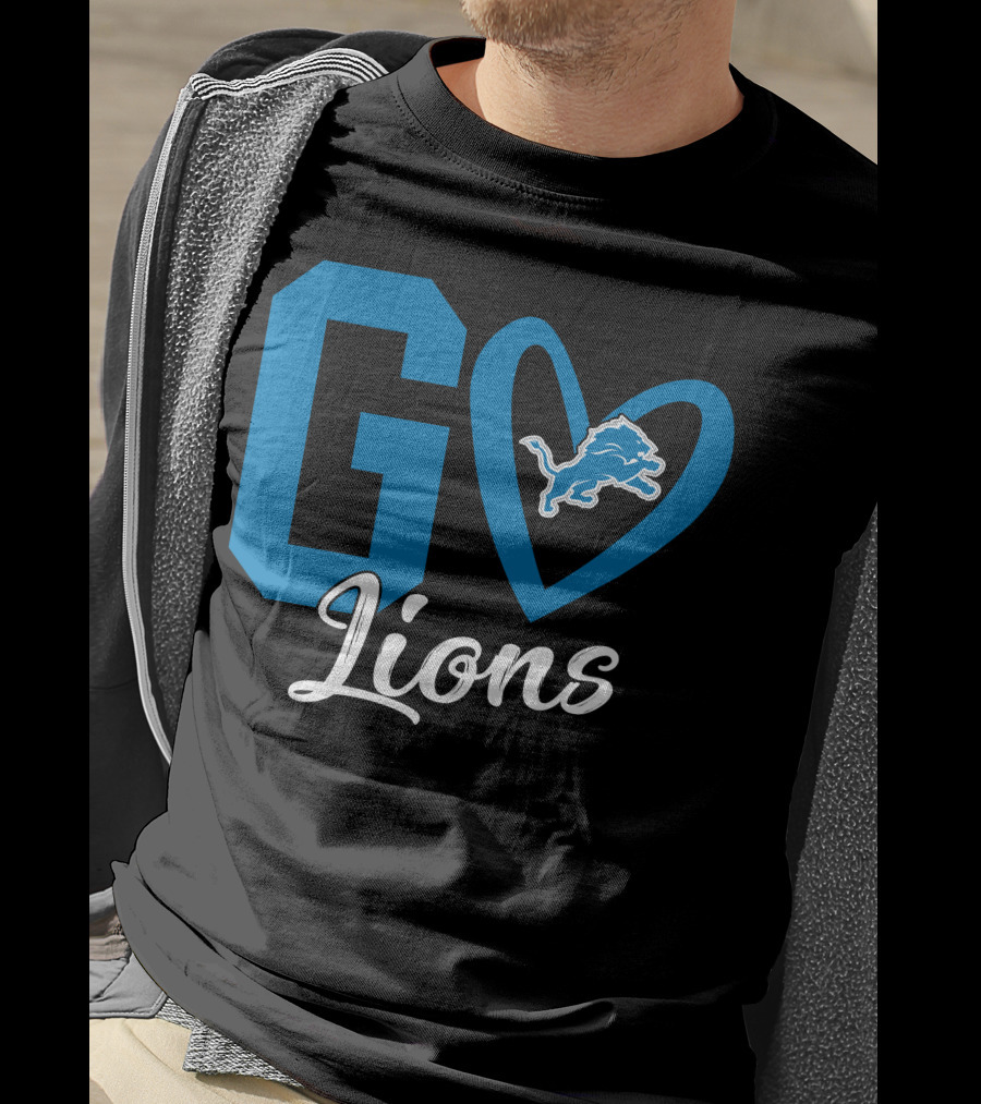 Go Lions Heart Detroit Lions T-Shirt