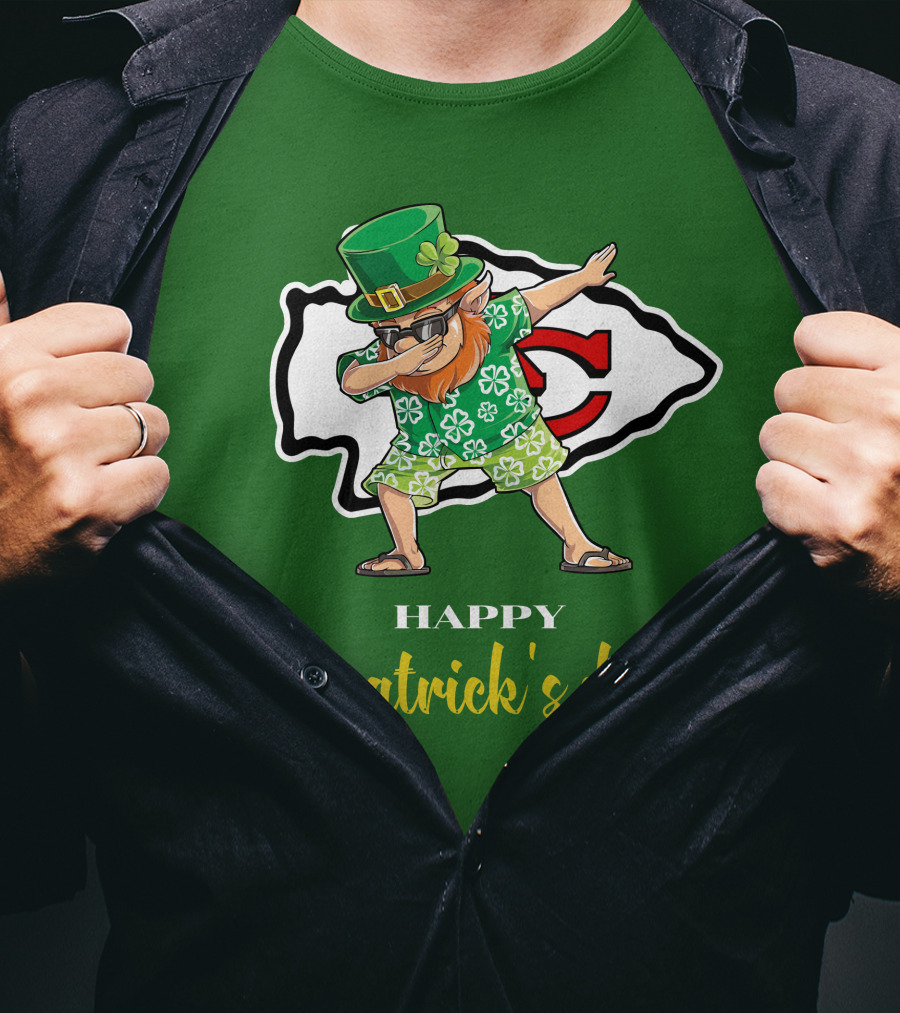 Happy St. Patrick's Day Kansas City Chiefs Dabbing Leprechaun T-Shirt