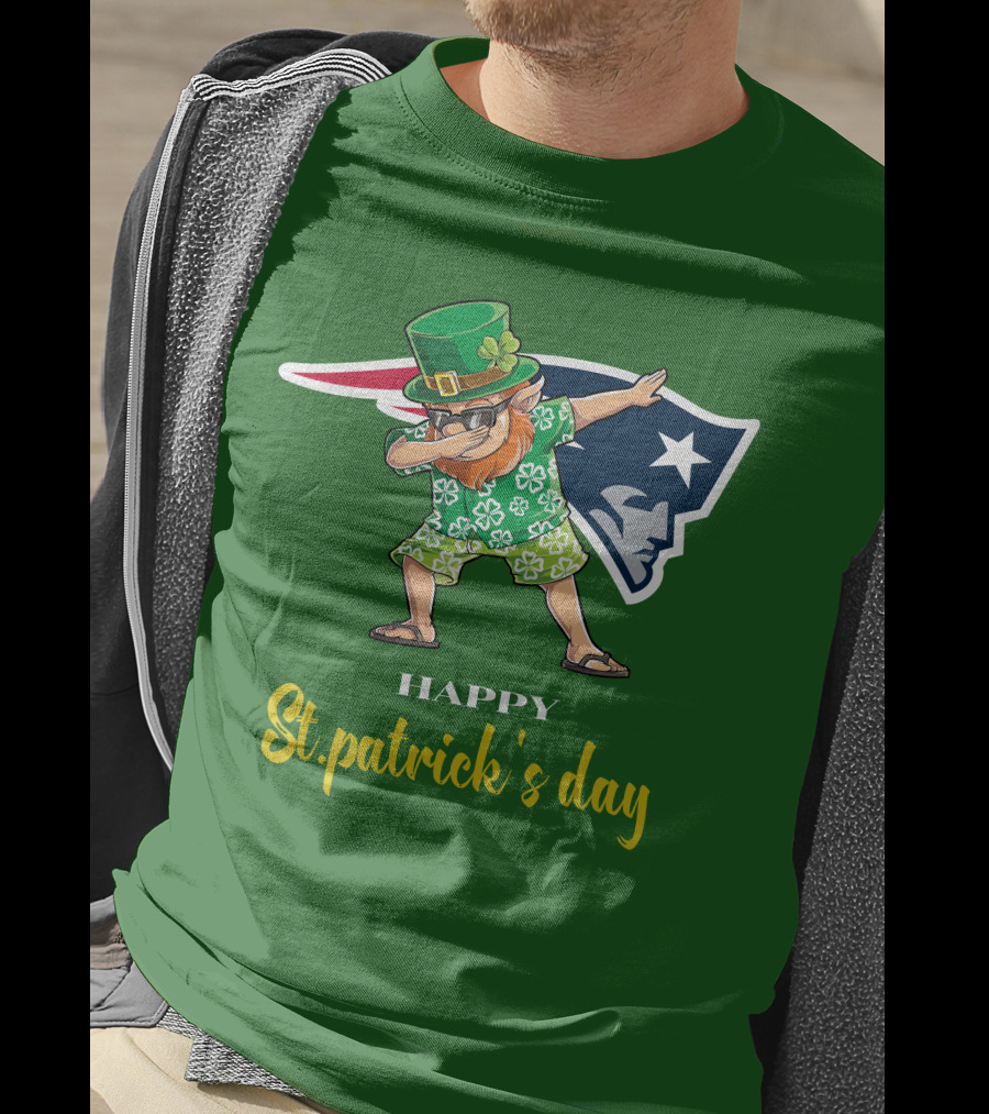 Happy St. Patrick's Day New England Patriots Dabbing Leprechaun T-Shirt