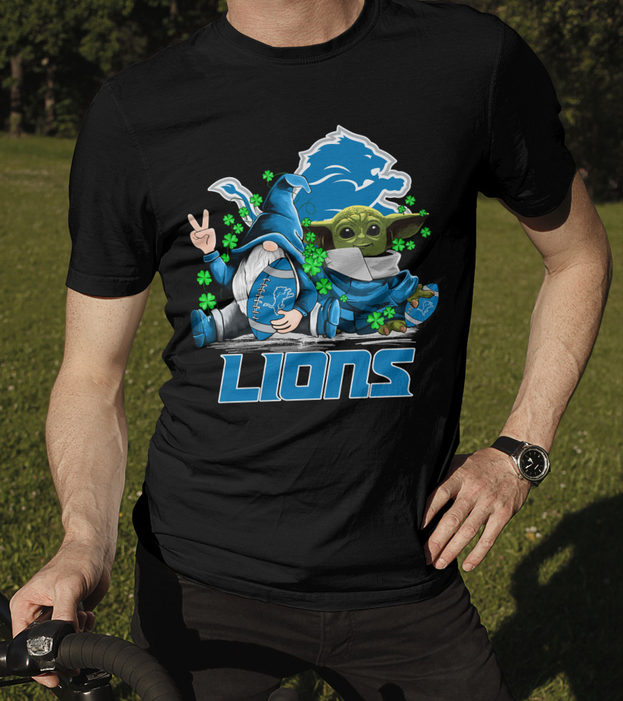 Leprechauns Gnomes Baby Yoda Lions Football Detroit Clover Hug T-Shirt