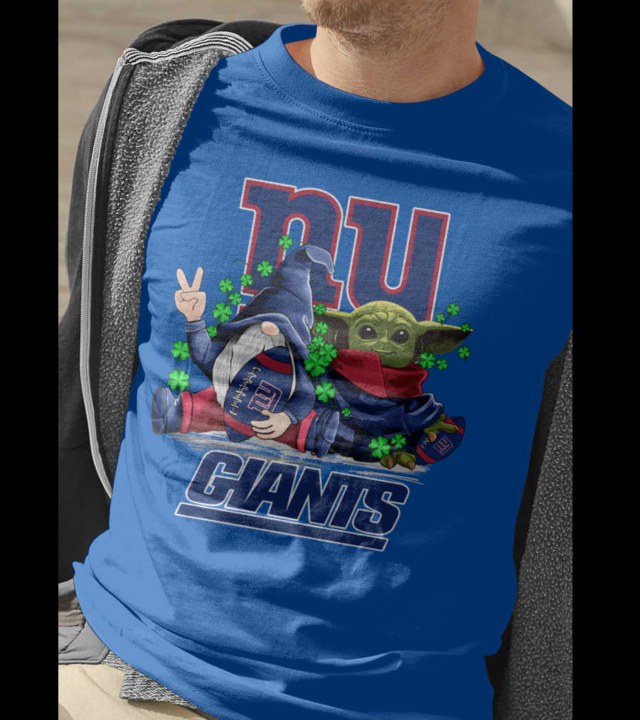 New York Giants Leprechauns Gnomes Baby Yoda Football Clover T-Shirt