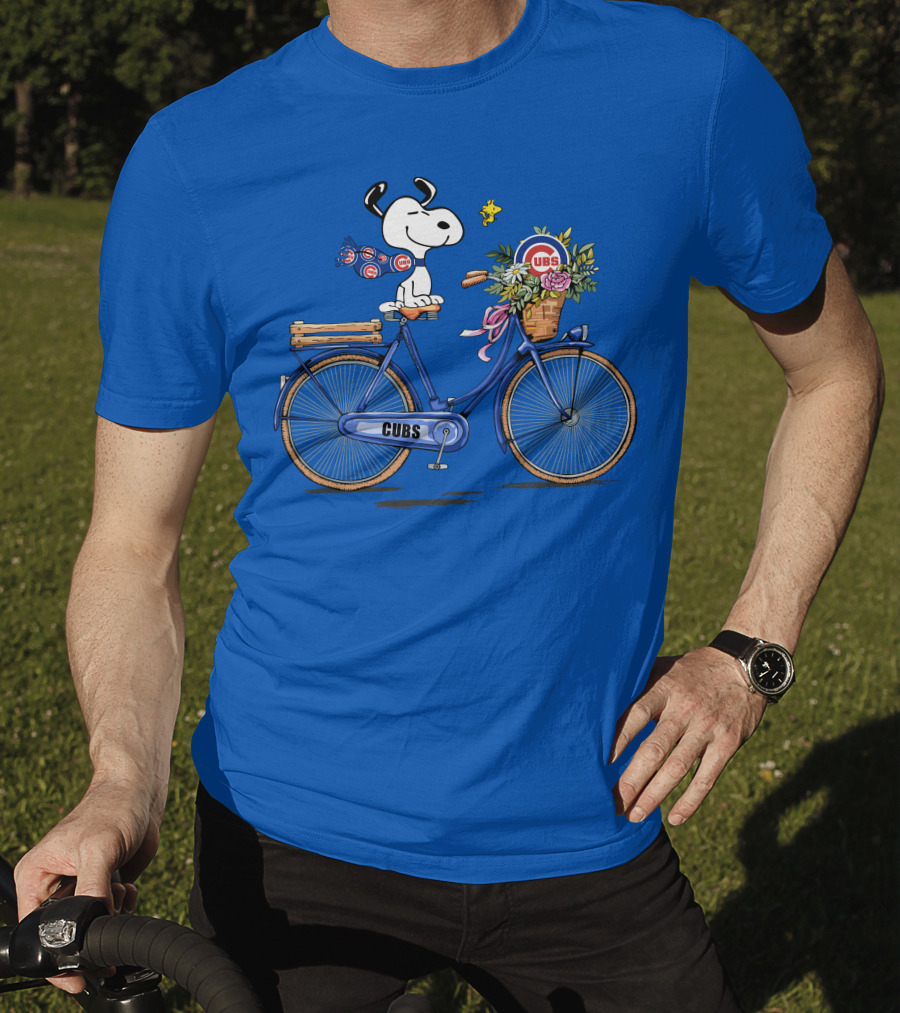Chicago Cubs Snoopy On Bicycle With Flowers And Woodstock T-Shirt