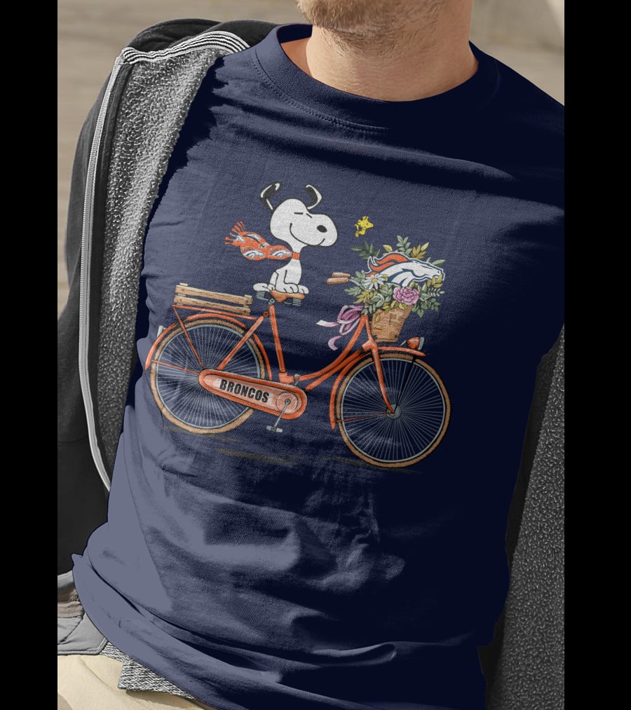 Denver Broncos Snoopy On Bicycle With Woodstock And Helmet T-Shirt