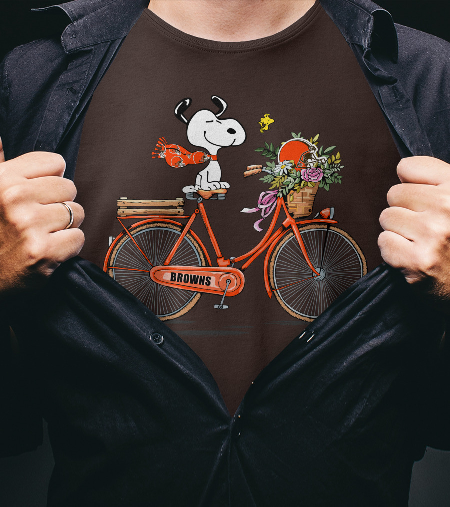 Cleveland Browns Snoopy Woodstock Flower Bicycle T-Shirt