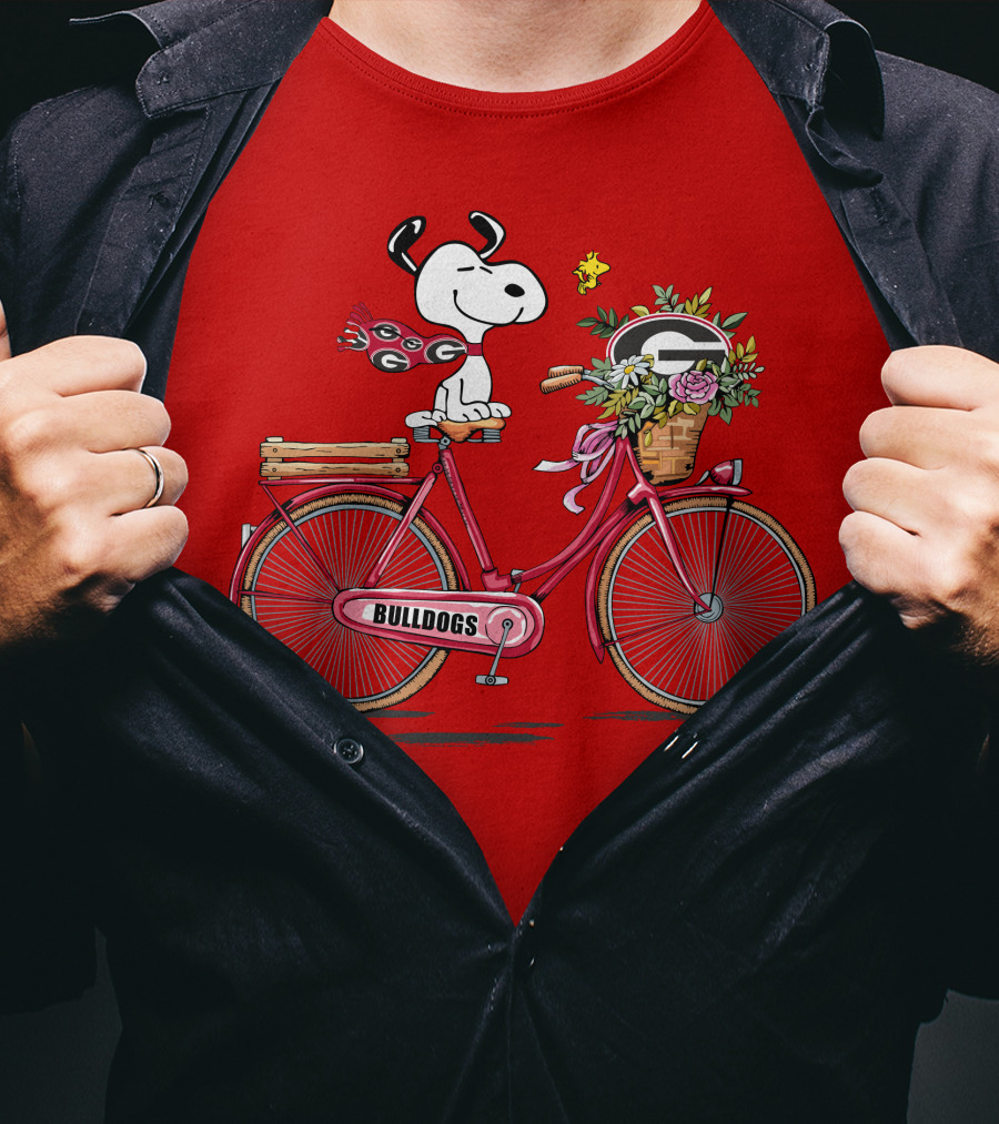 Georgia Bulldogs Snoopy Riding Bike With Flowers T-Shirt
