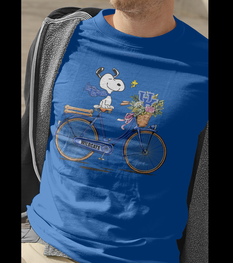Kentucky Wildcats Snoopy On Bicycle With Flowers And UK T-Shirt