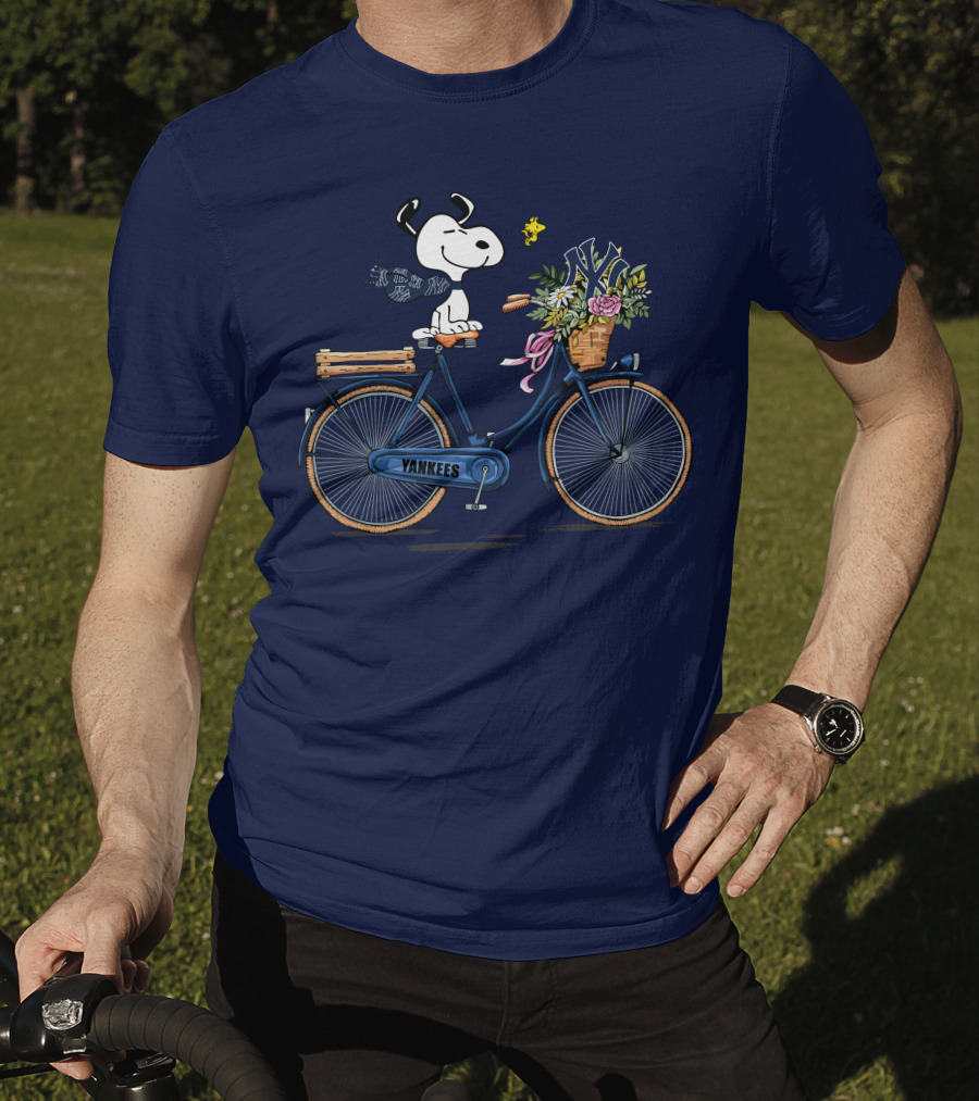 New York Yankees Snoopy On Bicycle With Woodstock And Flowers T-Shirt