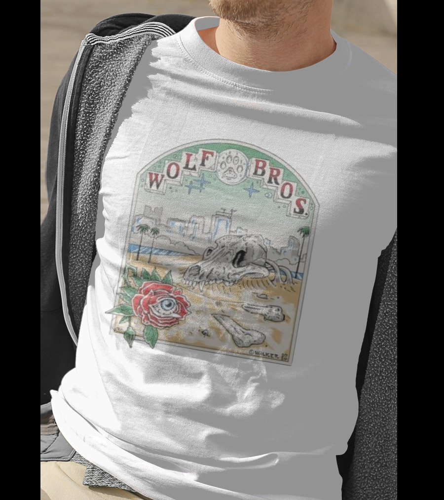Wolf Bros Skull And Rose Beach Scene Ft Lauderdale Florida T-Shirt
