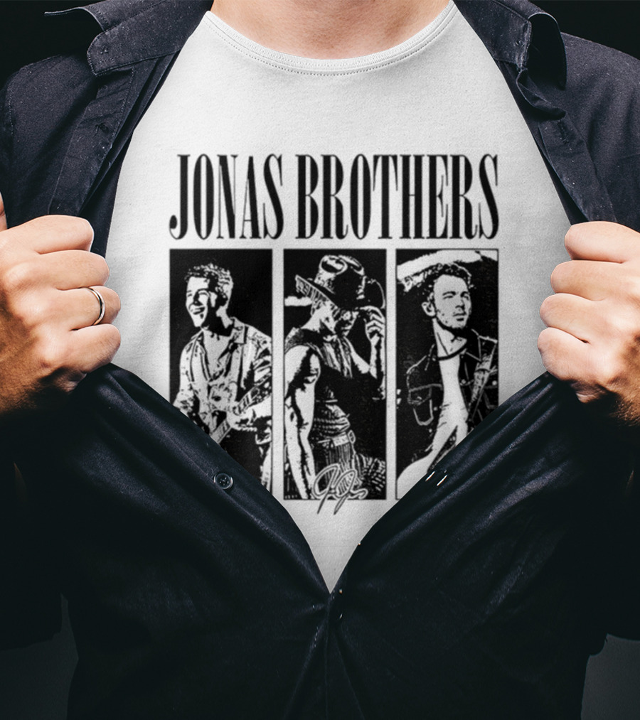 Jonas Brothers Vintage 90's Boy Band Signature Retro Style T-Shirt