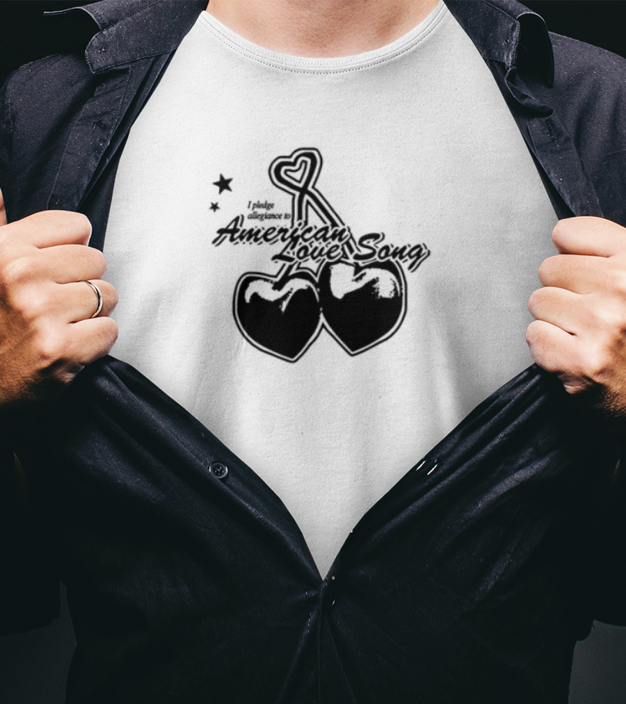 Momoboyd Crossbones Hearts Skeleton Keys Kisses T-Shirt