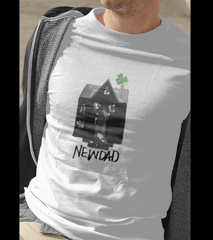 Newdad Altar House With Green Shamrock T-Shirt