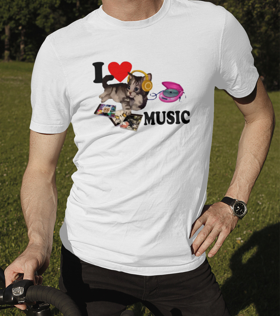 I Love Music Cat Headphones Portable CD Player Cute Cat Photos T-Shirt