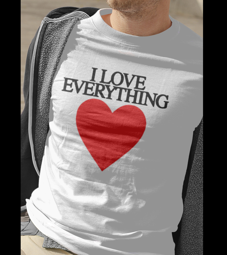 Mira Joyce I Love Everything Heart Red Graphic Style T-Shirt