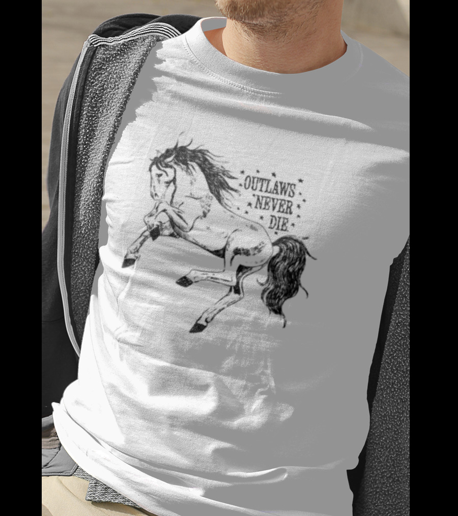 Oatmilklady Wild Horse Outlaws Never Die Retro Western Style T-Shirt