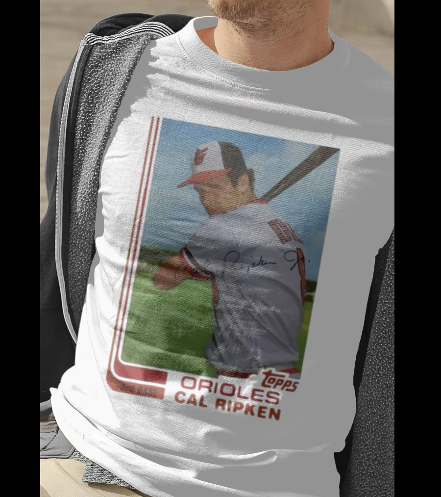 Cal Ripken Jr. Baltimore Orioles Baseball Card Topps MLB Signature Player T-Shirt