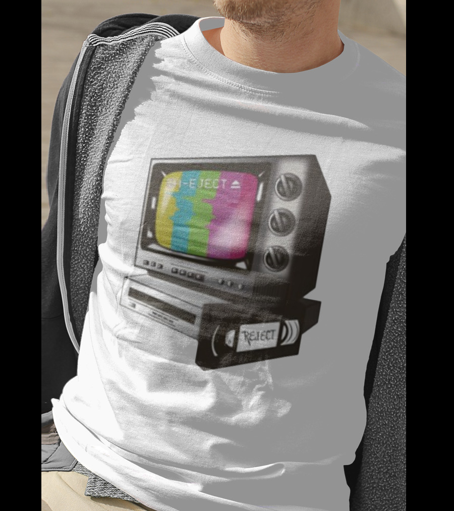 Sh-Eject Retro TV VHS Eject Design T-Shirt
