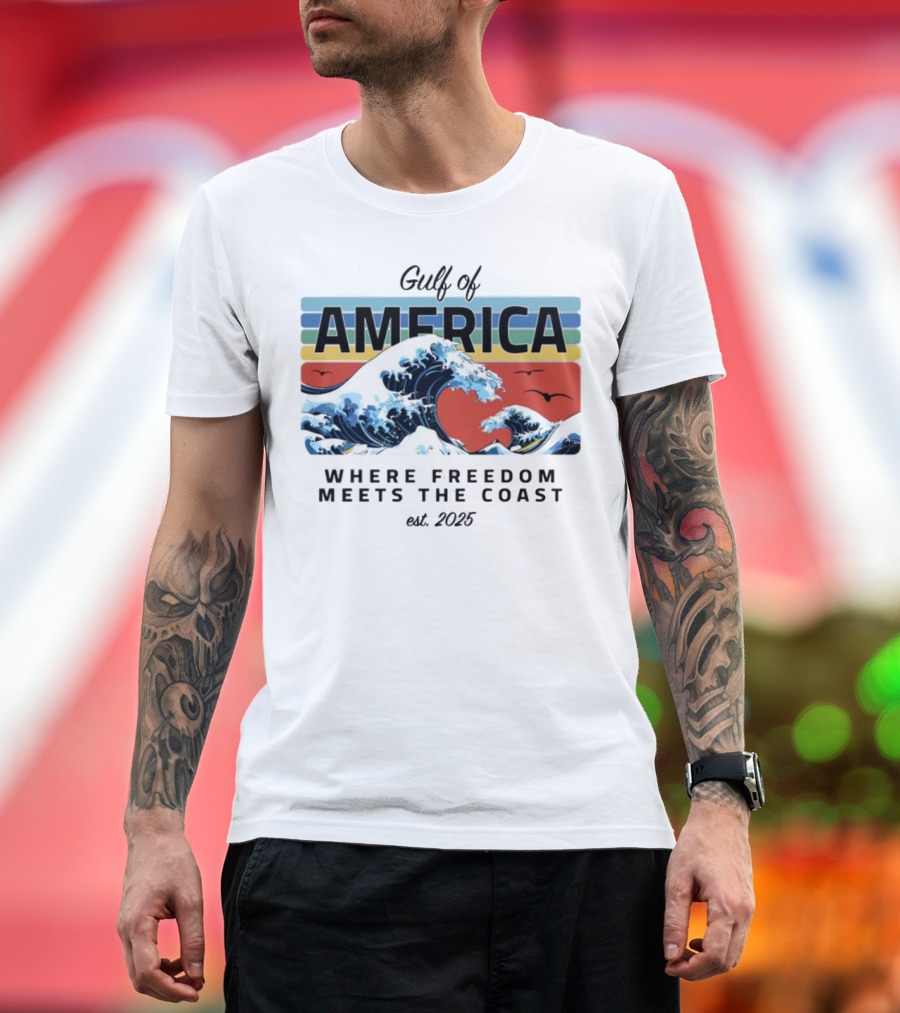 Gulf Of America Where Freedom Meets The Coast Est. 2025 Waves And Sunset Scene T-Shirt