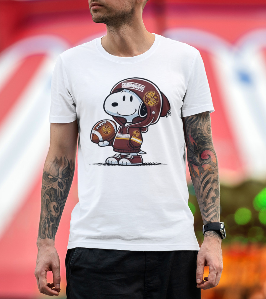 Snoopy In Commanders With Football Washington 1932 W T-Shirt