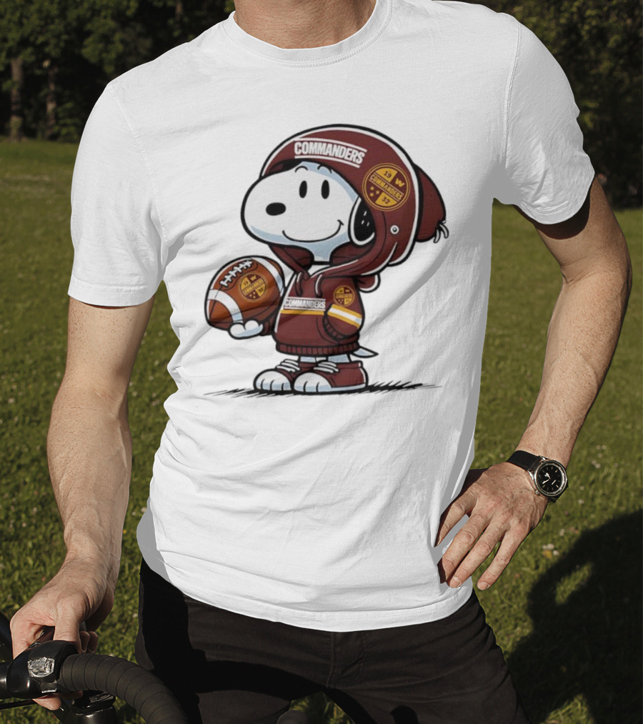 Snoopy In Commanders With Football Washington 1932 W T-Shirt