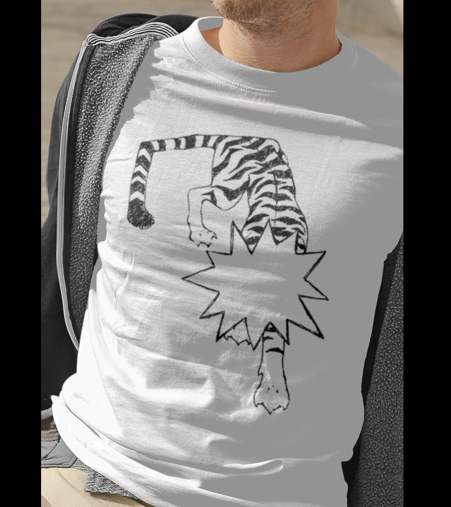 Cody Guaranteedaudio Tiger Illustration Black And White Dynamic Pouncing Feline With Bold Outline T-Shirt