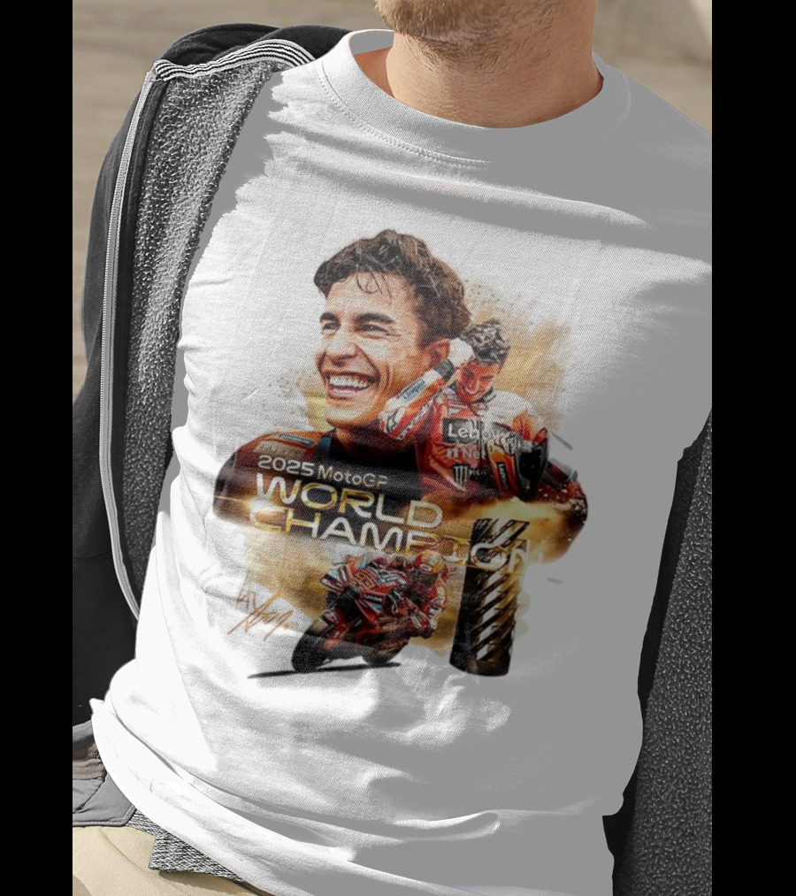 Marc Márquez 2025 MotoGP World Champion Ducati Lenovo Team Grand Prix Signature T-Shirt