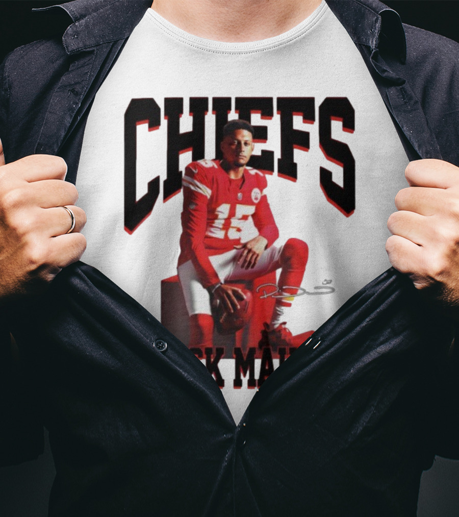 Patrick Mahomes Chiefs Signature Football Number 15 Kansas City T-Shirt
