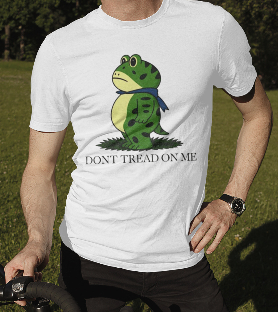 Portland Frog Don't Tread On Me Funny Protest Comic Style Green Frog With Blue Scarf T-Shirt