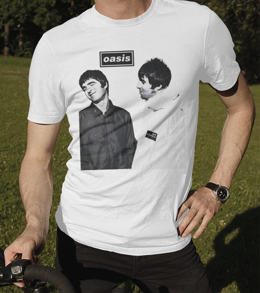 Noel Vs Liam Gallagher Oasis Band Kangol Vintage T-Shirt
