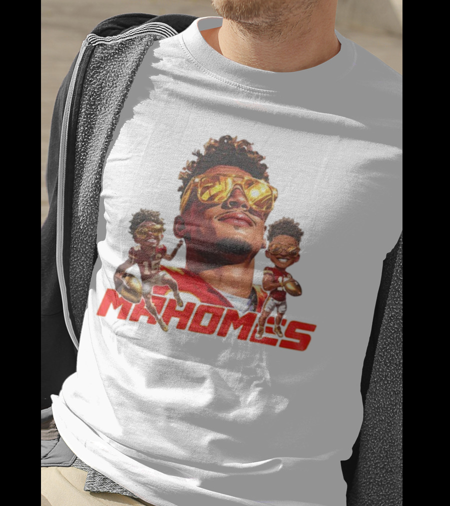 Patrick Mahomes Kansas City Chiefs Football Player Caricature Mahomes 2025 T-Shirt