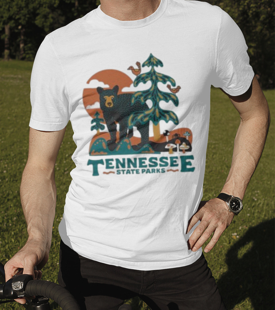 Tennessee State Parks Bear Nature Scene And Forest Wildlife T-Shirt