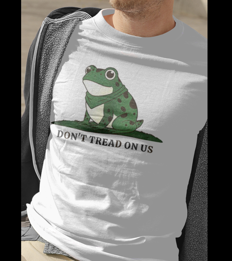 Portland Frog Don't Tread On Us 2025 Political Movement Symbol T-Shirt
