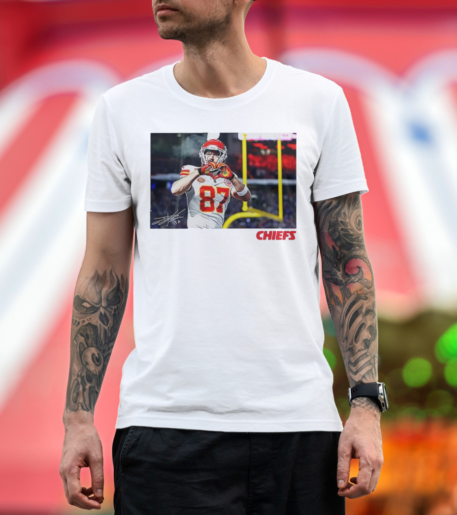 Travis Kelce 87 Kansas City Chiefs Heart Gesture Signature T-Shirt