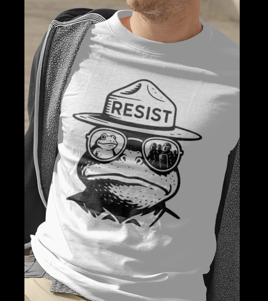 Portland Frog Resist Hat Sunglasses Antifa Frog T-Shirt