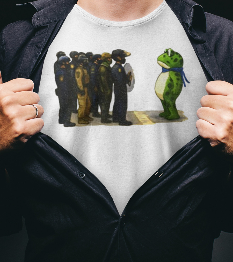 Portland Frog Protest Against ICE Deportation Resistance T-Shirt